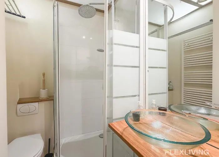 Apartment Ideal In The 5th District Of Paris